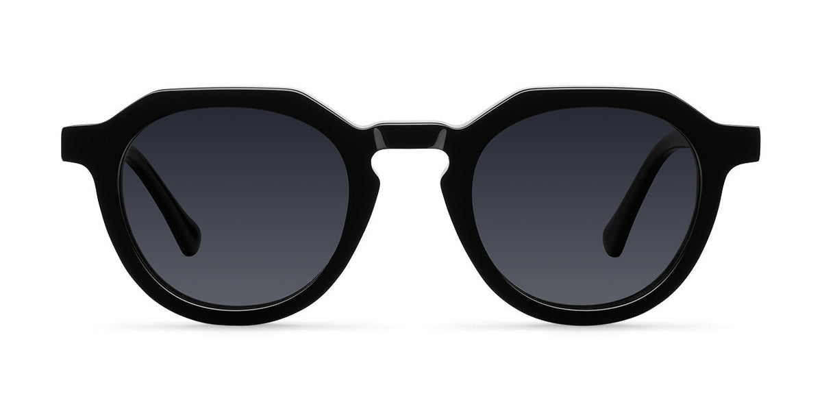 Eye All Black